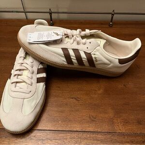 NWT Adidas Sambas Cream and Brown Sneakers with Gold Tongue - Men’s Size 12